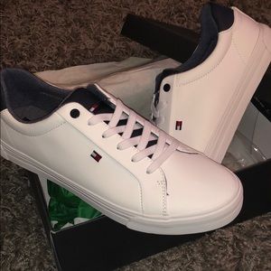 NEW Tommy Hilfiger Mens Shoe